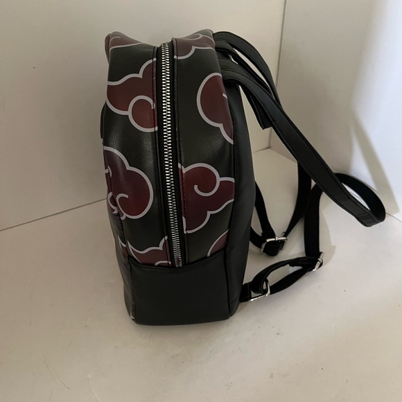 Bioworld Naruto Shippuden Itachi Akatsuki Mini Backpack - Picture 3 of 9